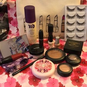 Brand New MAC & UD  Bundle comes w/ FREE handbag
